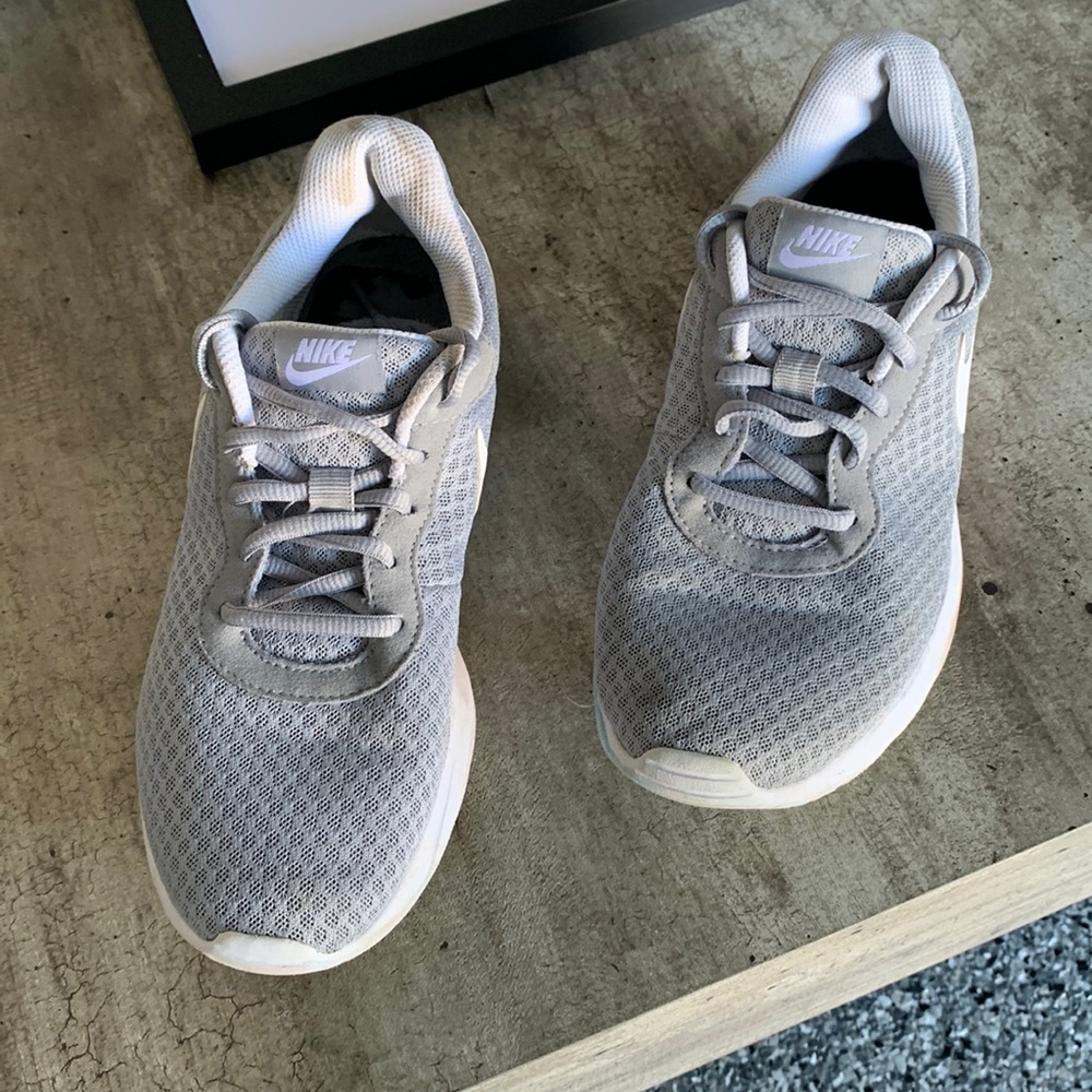 Running sneakers